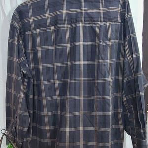 David Taylor mens large , ash blue, with tan & black lines
